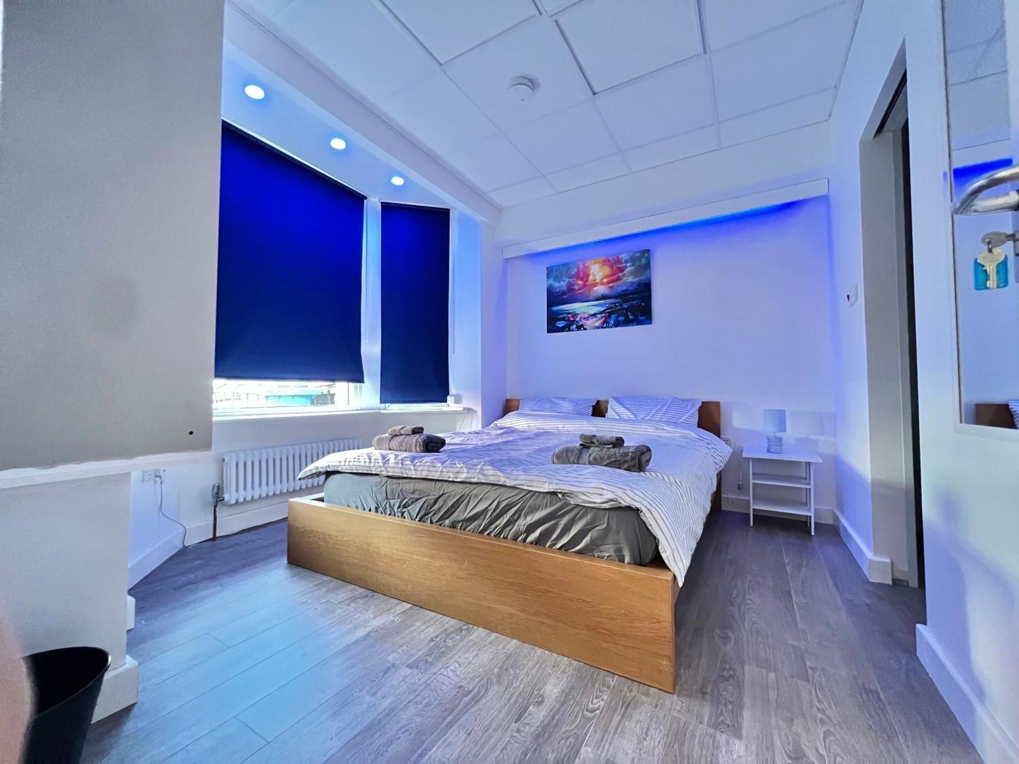 Проживание в семье Lux Super King Private Bath Mediacity, Mufc, Salford
