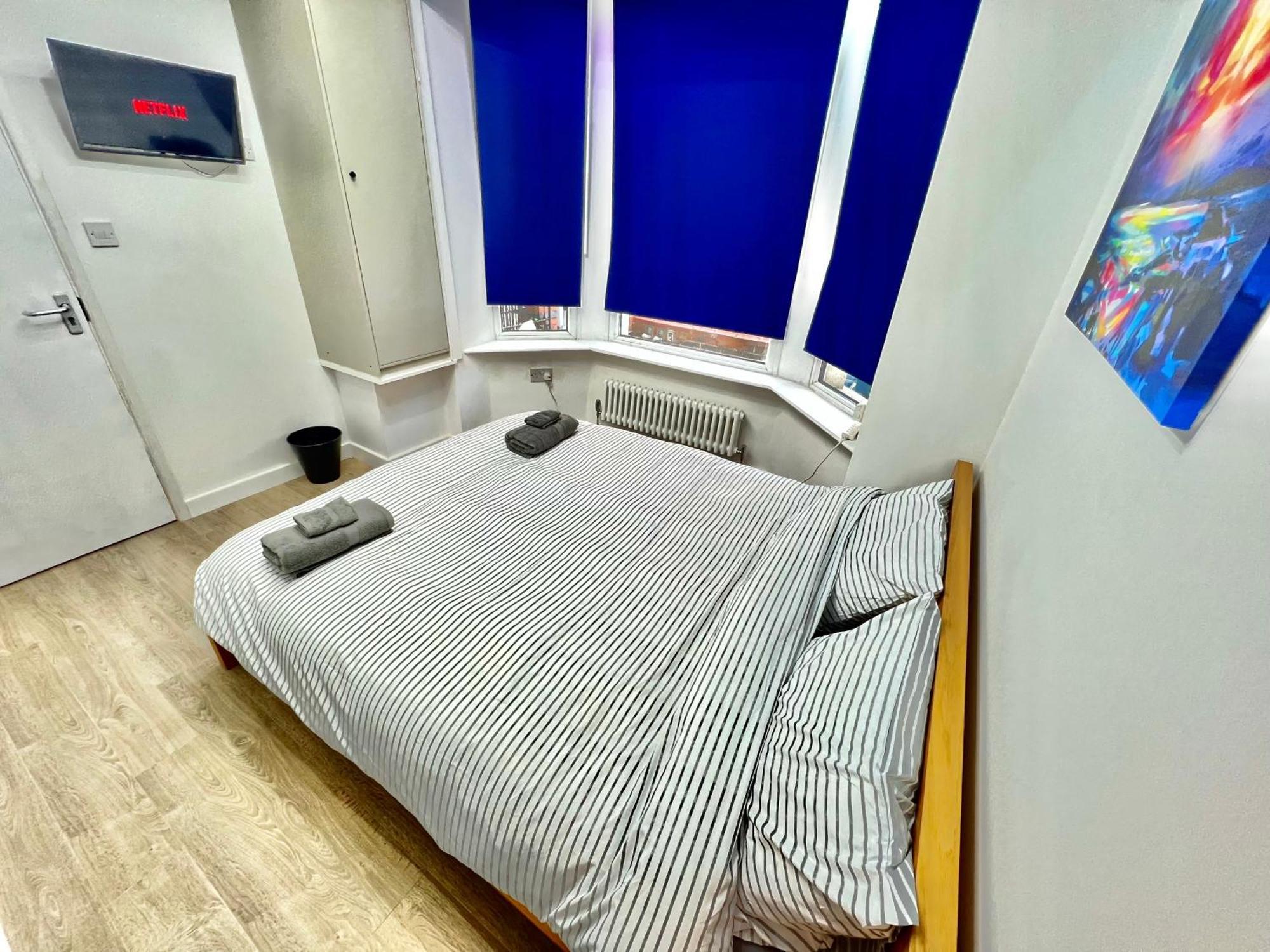 Lux Super King Private Bath Mediacity, Mufc, Salford Проживание в семье *