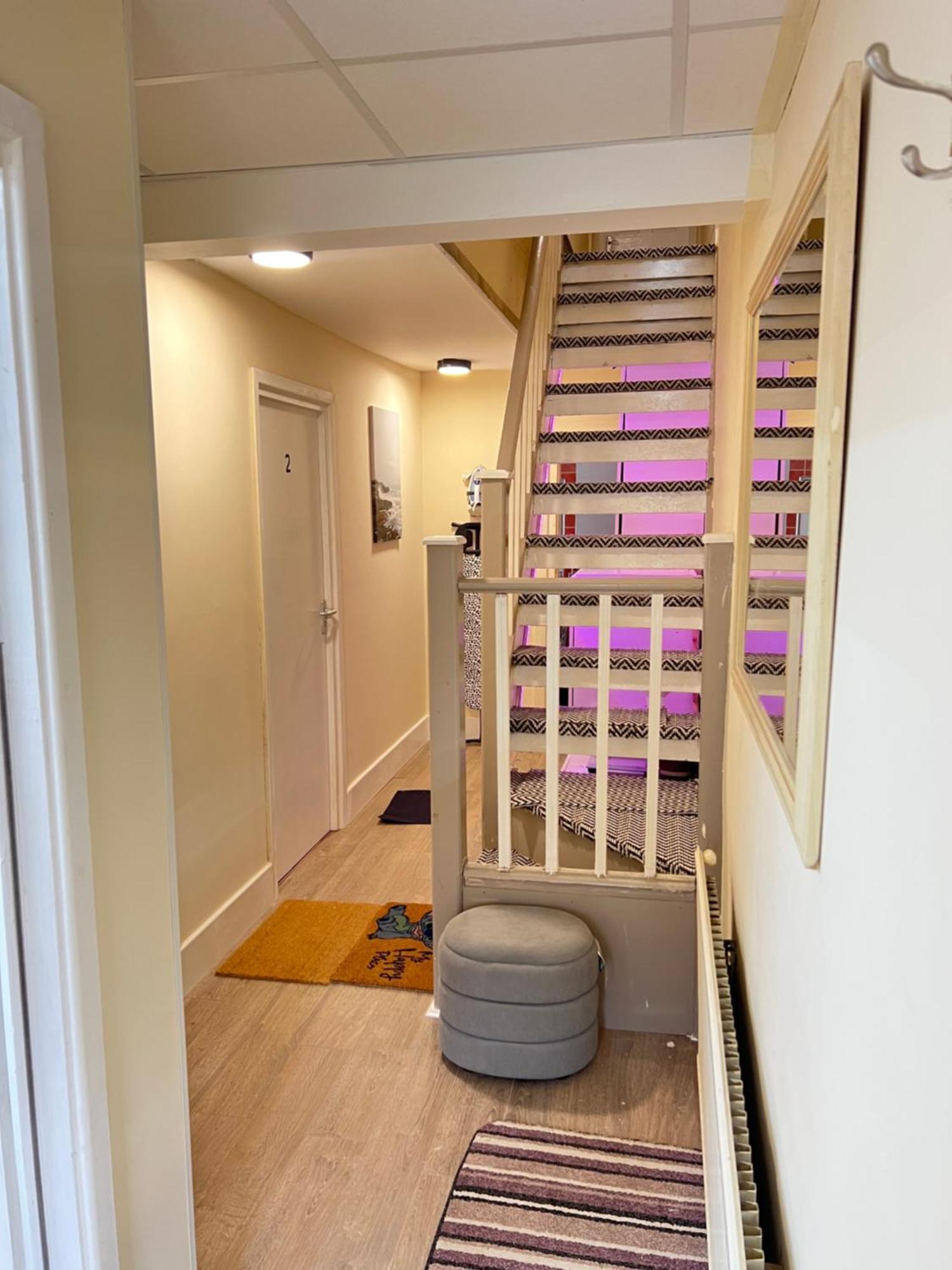 Lux Super King Private Bath Mediacity, Mufc, Salford Манчестер